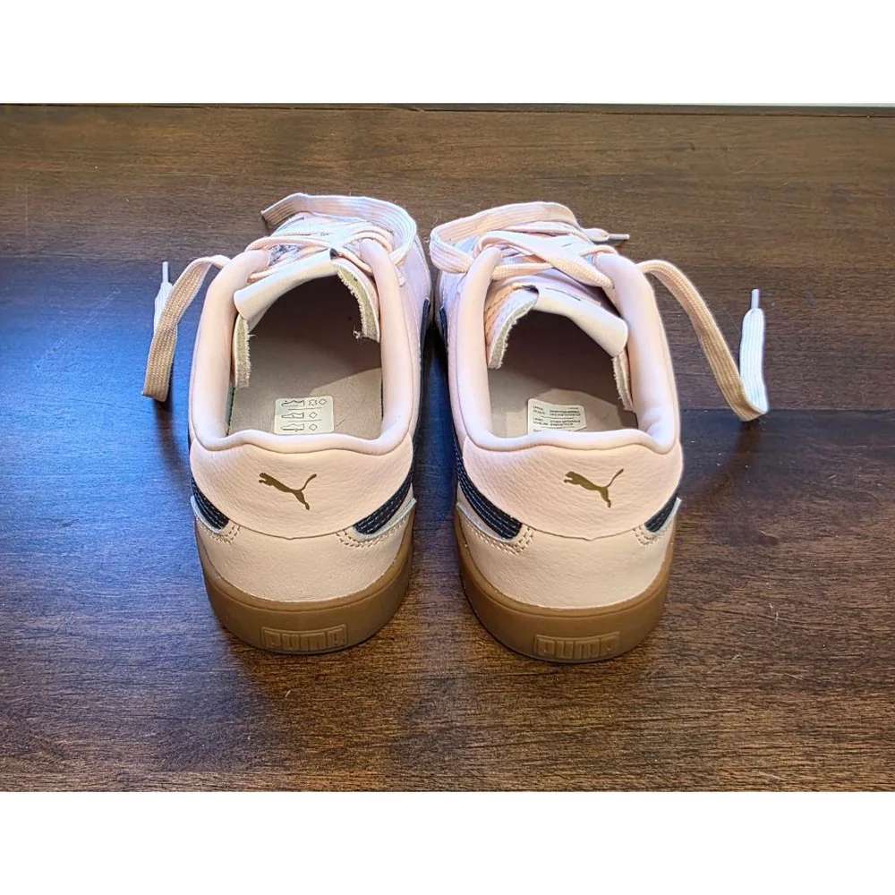Women's Puma Club 5V5 Sneakers Size 7.5 Island Pink with Blue Stripes worn twice